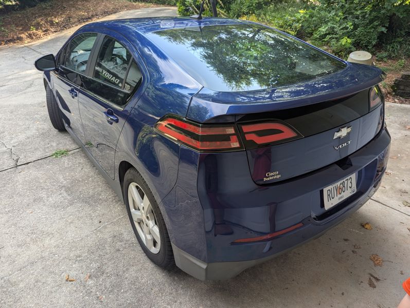 2013 Chevrolet Volt Sedan 4D - Image 8